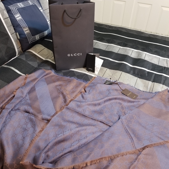 GUCCI scarf /shawl GG Guccissima - Picture 5 of 7